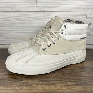 Vans Women's High-Top Sneakers - White and Cream